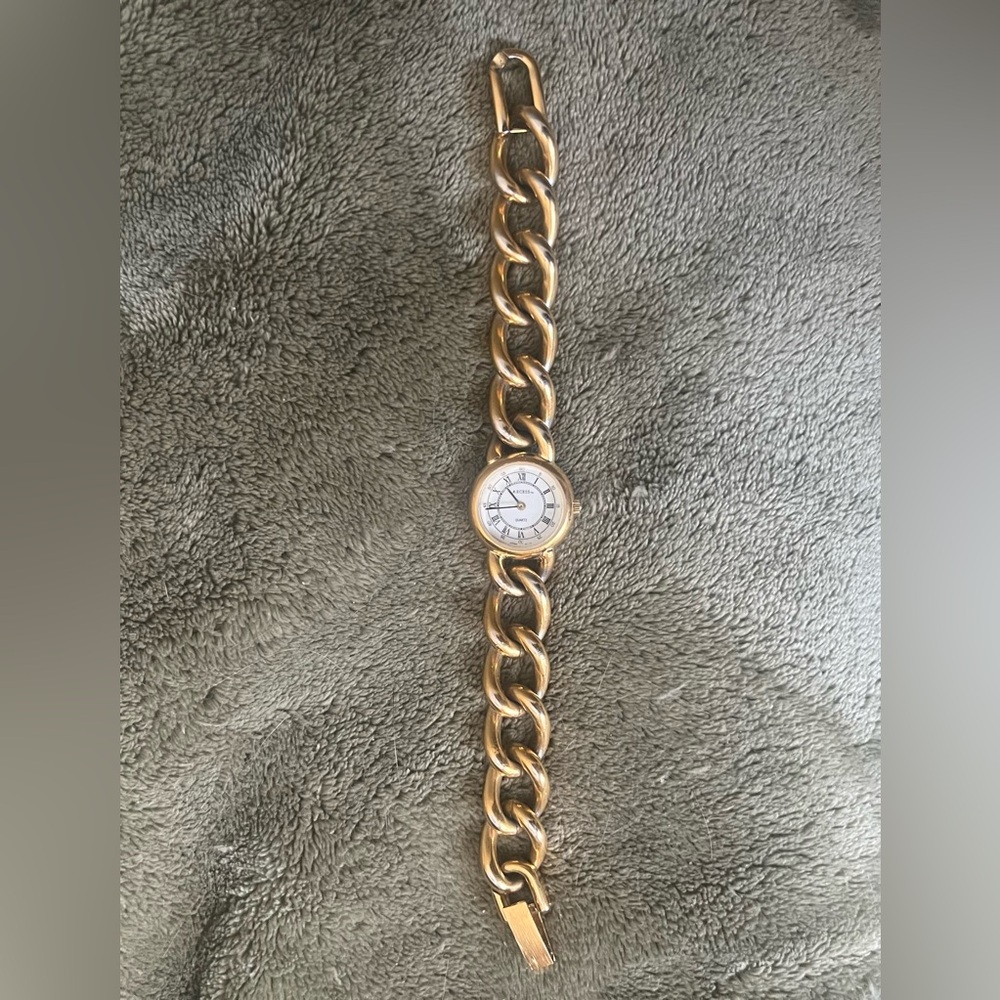 Gold Chain Link Watch - Picture 2 of 4